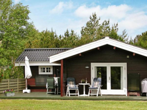 Three-Bedroom Holiday home in Ålbæk 48